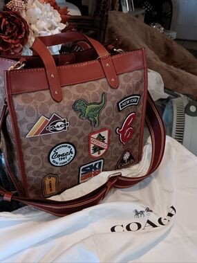 Coach Brown Signature Canvas Tote with A Beautiful Patch